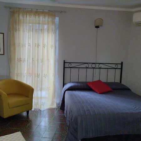Casa Lucia Lejlighed Castelbuono  Eksteriør billede