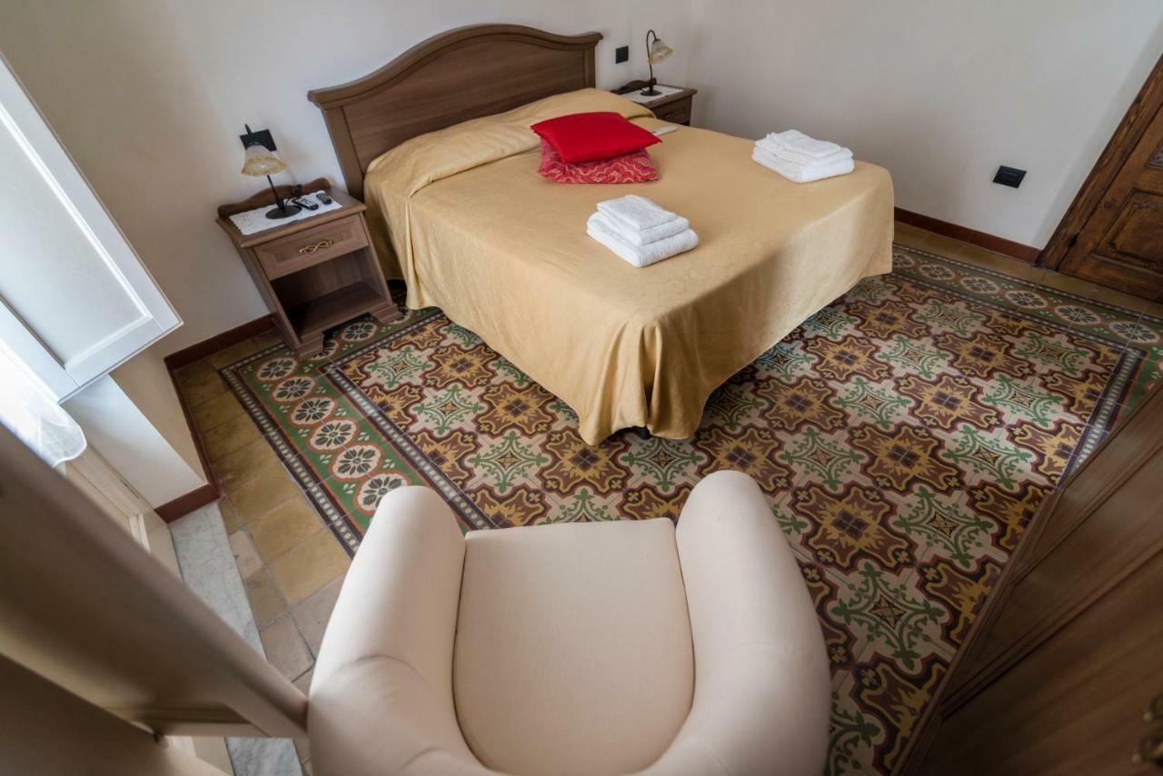 Casa Lucia Lejlighed Castelbuono  Eksteriør billede